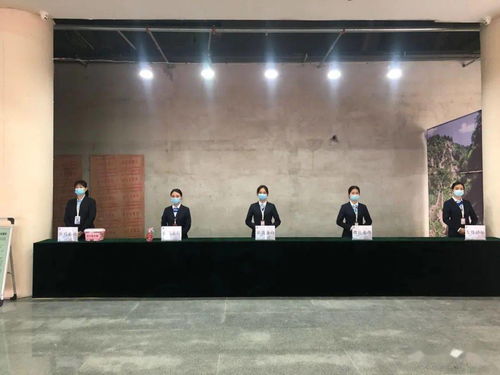 十一假期工作動(dòng)態(tài)（五） 旅游咨詢(xún)服務(wù)不停歇，為游客排憂(yōu)解難